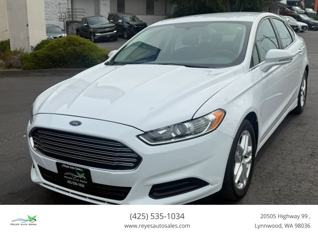 2015 Ford Fusion SE FWD photo
