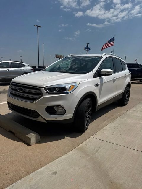 2018 Ford Escape Titanium 4WD photo