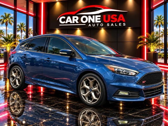 2018 Ford Focus ST FWD photo
