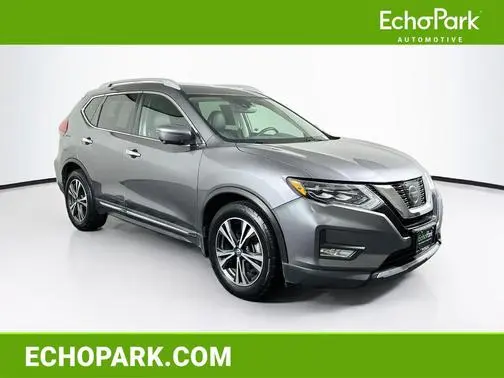 2017 Nissan Rogue SL FWD photo