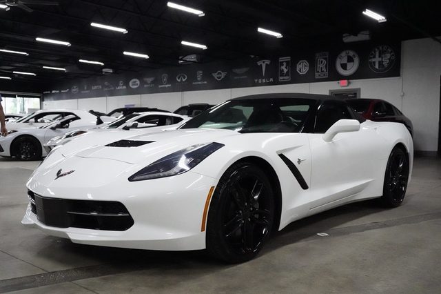 2019 Chevrolet Corvette 2LT RWD photo