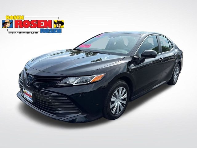 2018 Toyota Camry Hybrid LE FWD photo