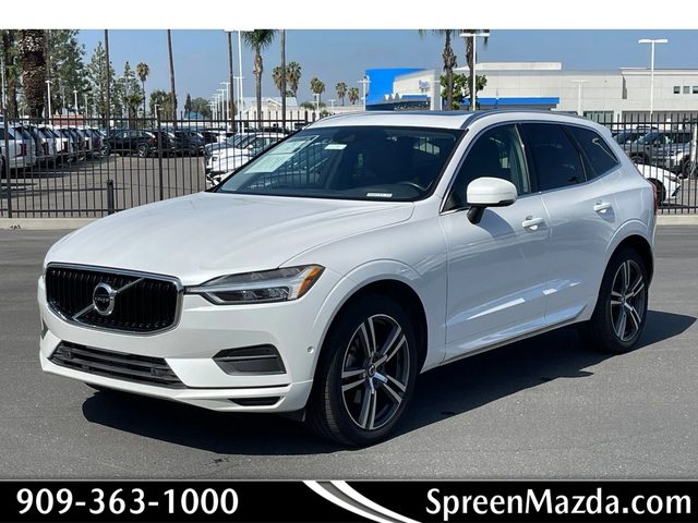 2018 Volvo XC60 Momentum AWD photo