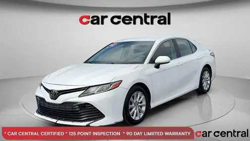 2018 Toyota Camry LE FWD photo