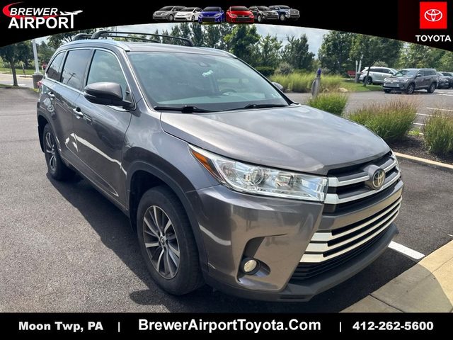 2018 Toyota Highlander XLE AWD photo