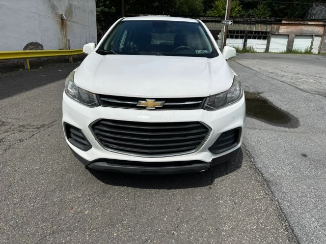2018 Chevrolet Trax LS FWD photo