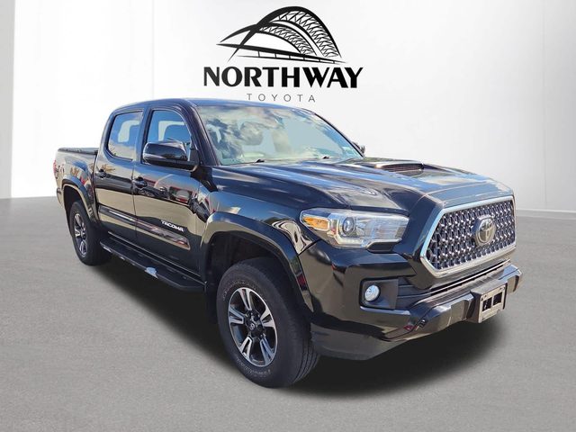 2018 Toyota Tacoma TRD Sport 4WD photo