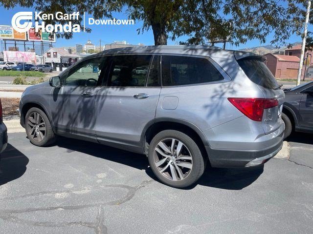 2016 Honda Pilot Elite AWD photo