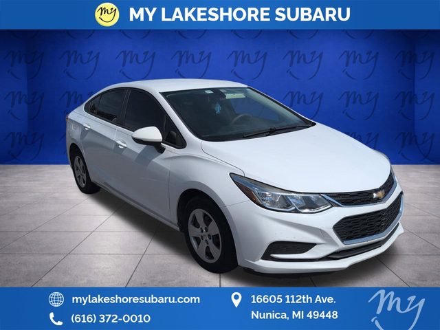 2018 Chevrolet Cruze LS FWD photo