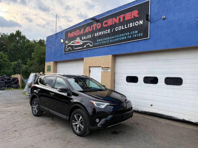 2018 Toyota RAV4 XLE AWD photo