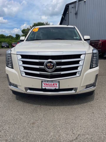 2015 Cadillac Escalade Luxury 4WD photo