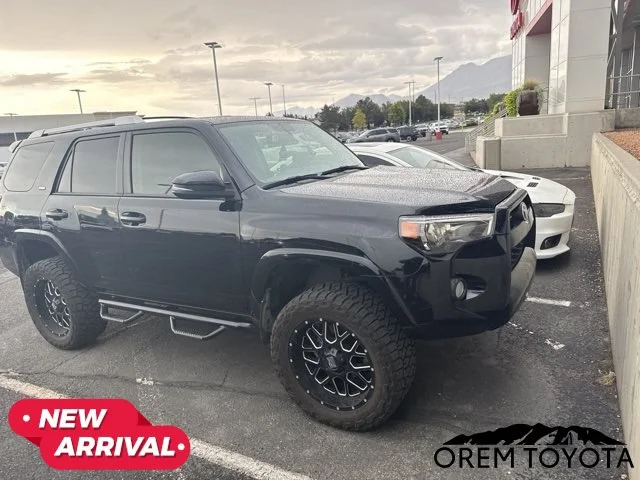 2018 Toyota 4Runner SR5 Premium 4WD photo