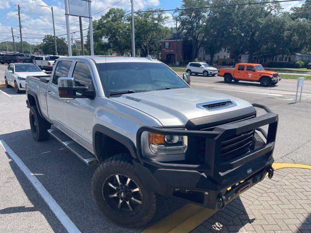 2018 GMC Sierra 2500HD Denali 4WD photo