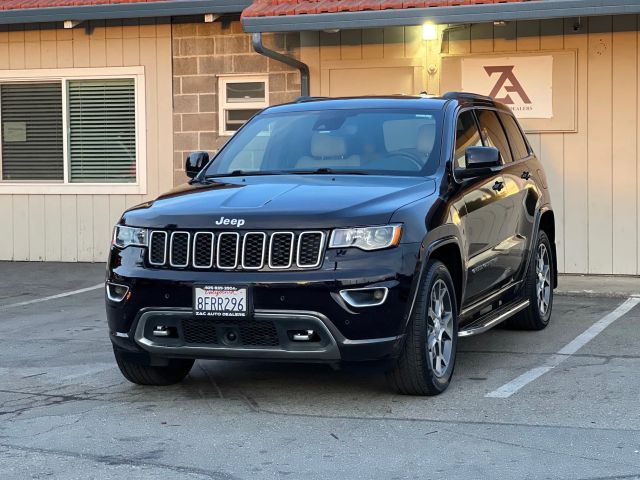 2018 Jeep Grand Cherokee Sterling Edition 4WD photo