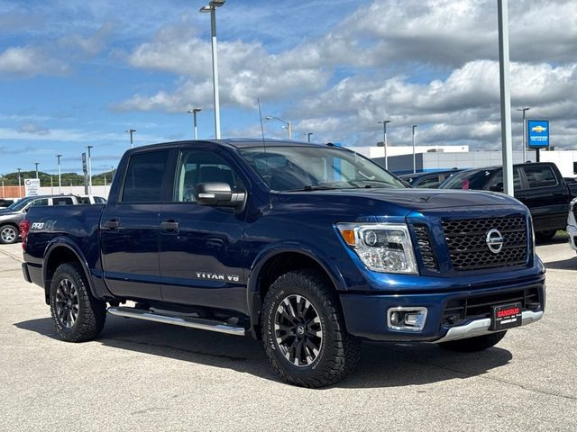 2018 Nissan Titan PRO-4X 4WD photo