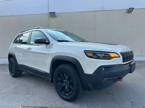 2019 Jeep Cherokee Trailhawk 4WD photo