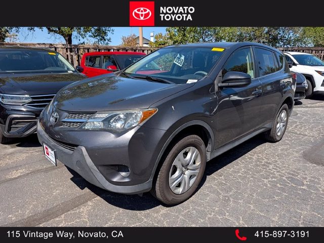2015 Toyota RAV4 LE FWD photo