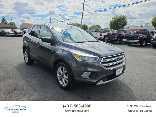 2017 Ford Escape SE FWD photo