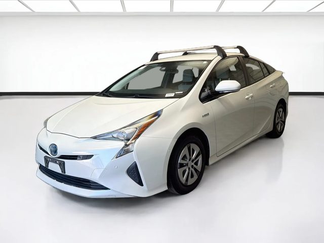 2018 Toyota Prius Three FWD photo