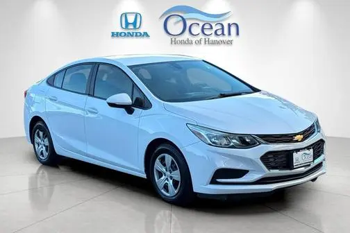 2018 Chevrolet Cruze LS FWD photo
