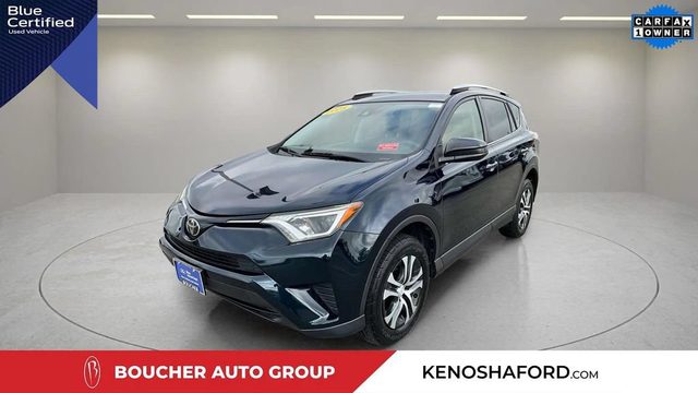 2018 Toyota RAV4 LE AWD photo