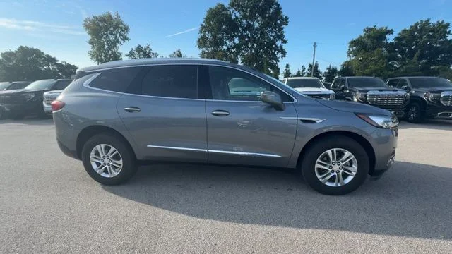 2018 Buick Enclave Essence FWD photo