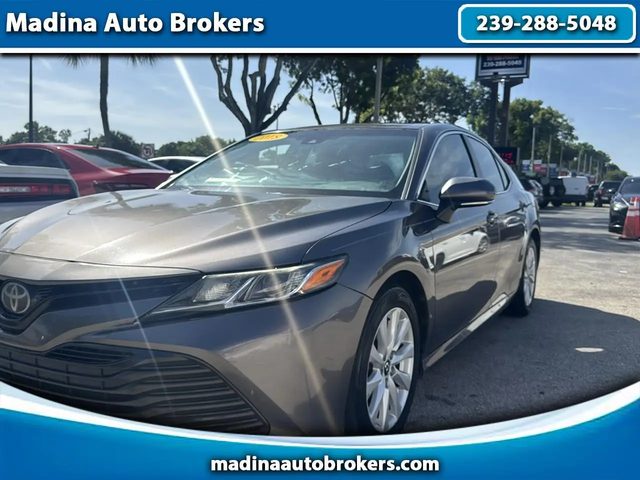2018 Toyota Camry LE FWD photo