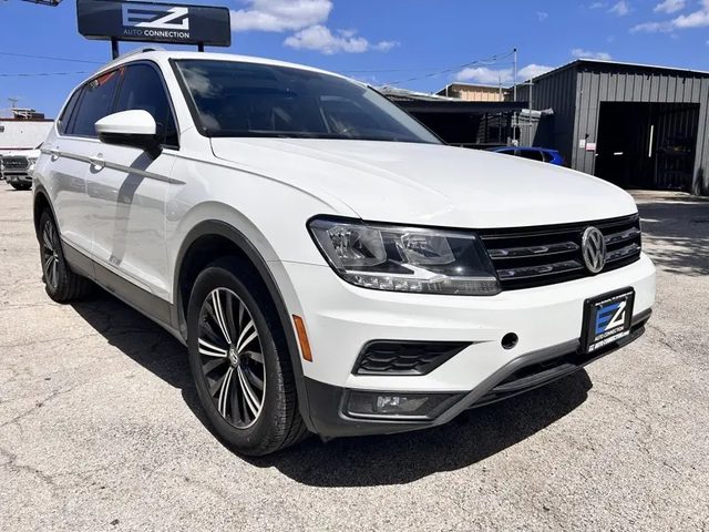 2018 Volkswagen Tiguan SEL FWD photo