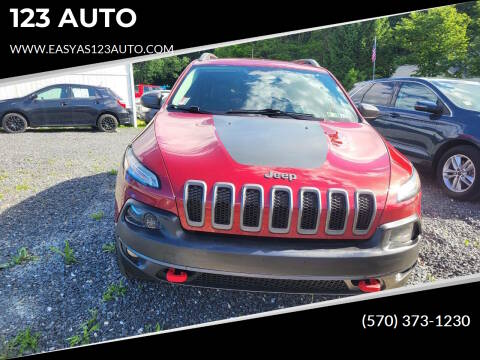 2017 Jeep Cherokee Trailhawk 4WD photo