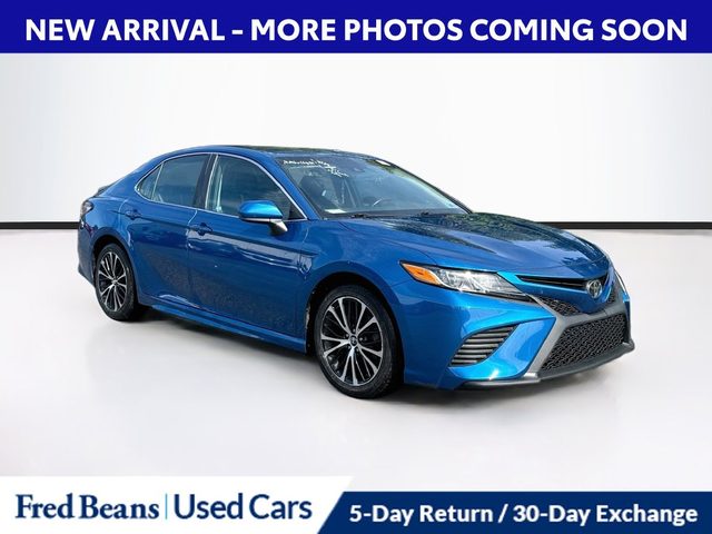 2018 Toyota Camry SE FWD photo