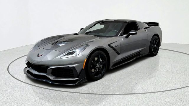 2015 Chevrolet Corvette 2LT RWD photo