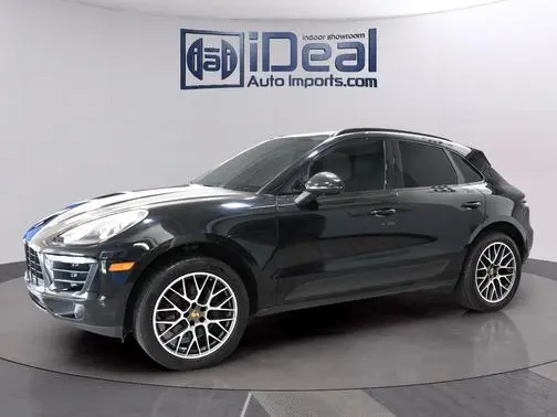 2018 Porsche Macan AWD photo