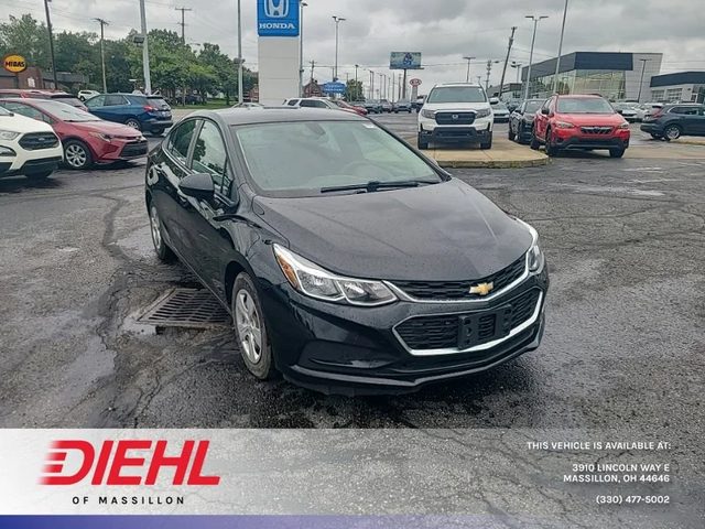 2018 Chevrolet Cruze LS FWD photo