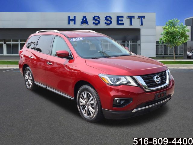 2018 Nissan Pathfinder SV 4WD photo