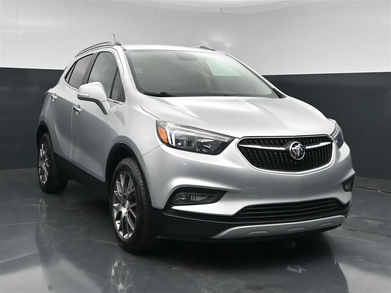 2018 Buick Encore Sport Touring FWD photo