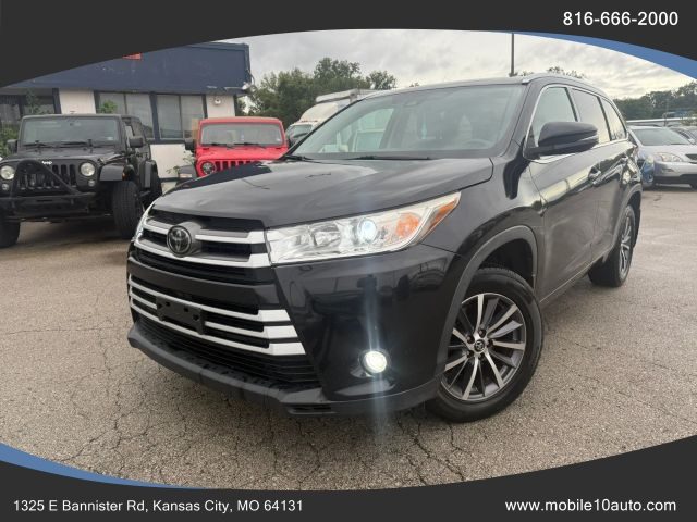 2018 Toyota Highlander XLE AWD photo