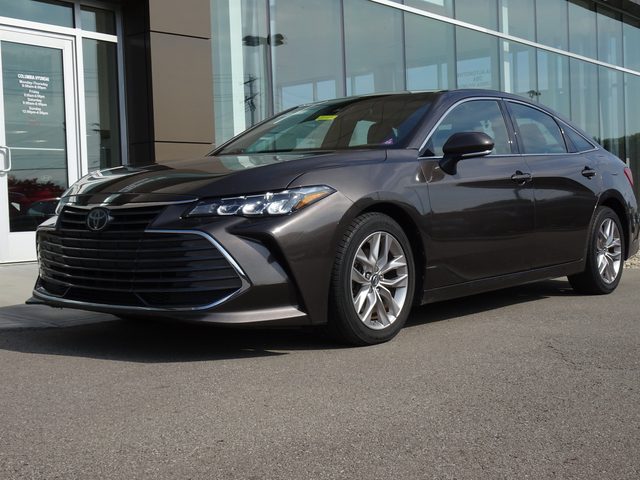 2019 Toyota Avalon XLE FWD photo