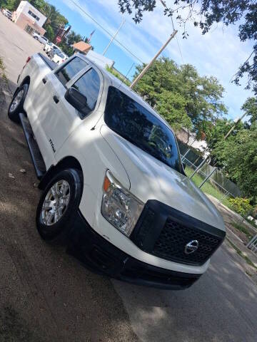 2018 Nissan Titan S RWD photo