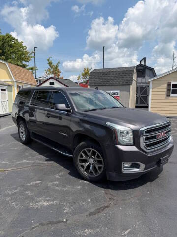 2017 GMC Yukon XL SLT 4WD photo