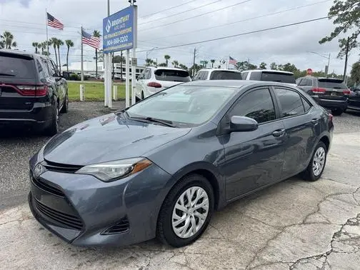 2018 Toyota Corolla LE FWD photo