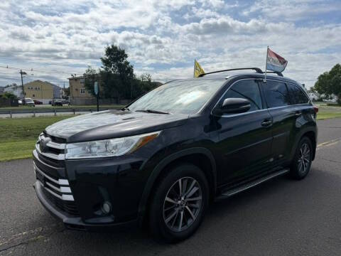 2018 Toyota Highlander XLE AWD photo