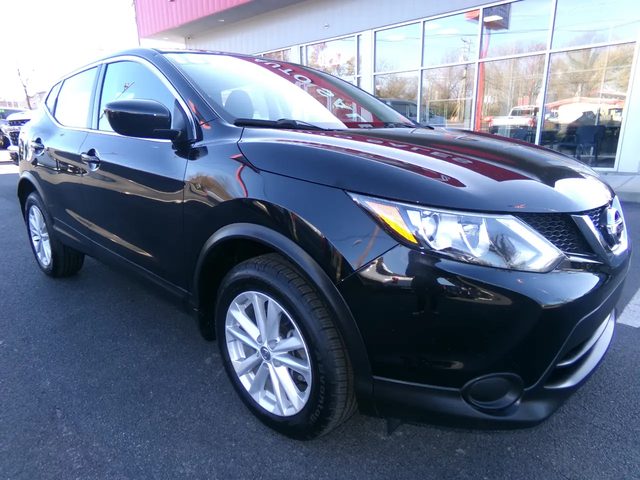 2018 Nissan Rogue Sport S FWD photo