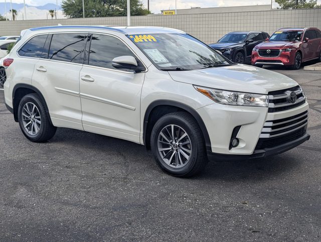 2018 Toyota Highlander XLE AWD photo