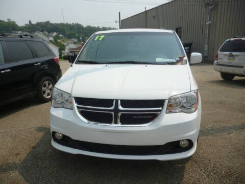 2017 Dodge Grand Caravan SXT FWD photo