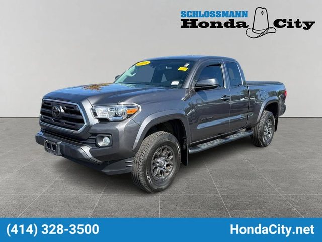 2018 Toyota Tacoma SR5 4WD photo