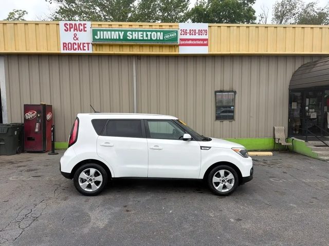 2018 Kia Soul Base FWD photo