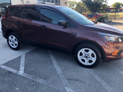 2018 Ford Escape S FWD photo