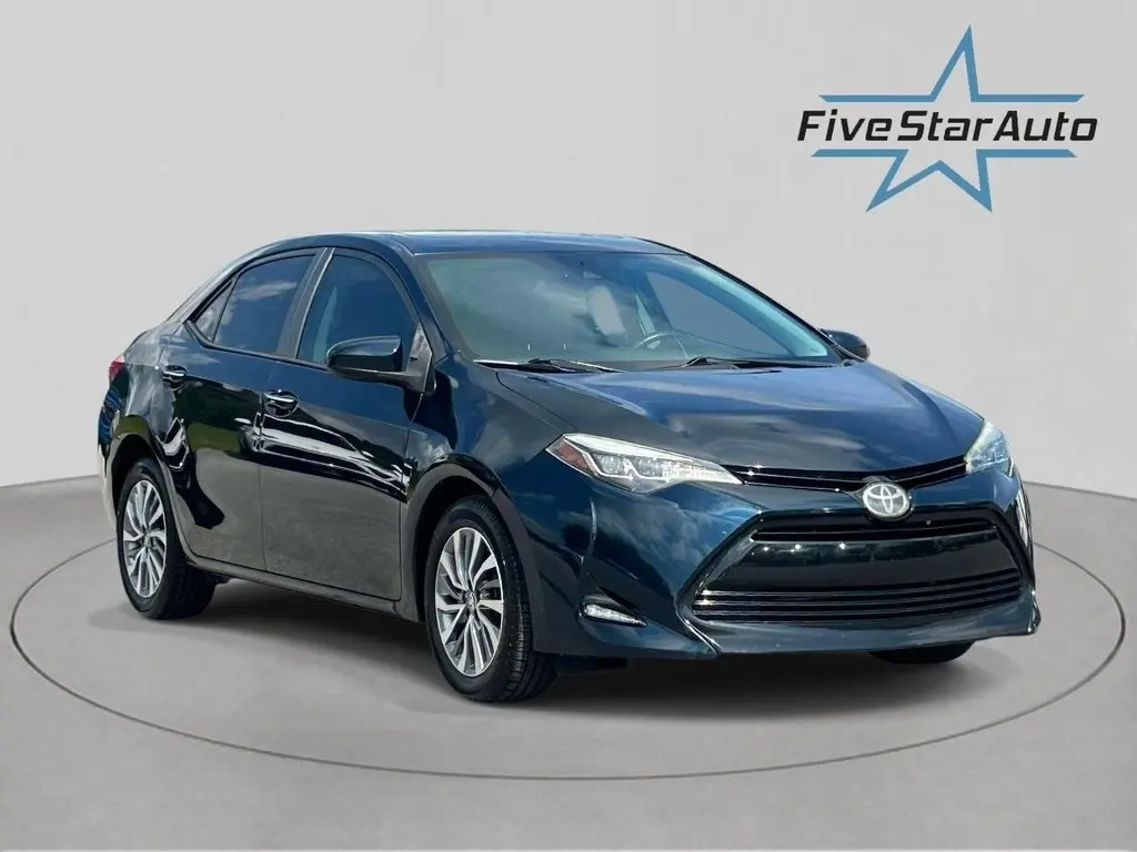 2018 Toyota Corolla XLE FWD photo
