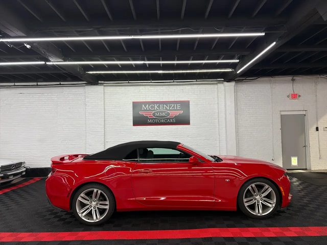 2018 Chevrolet Camaro 1LT RWD photo