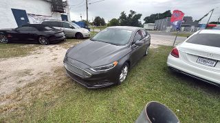 2018 Ford Fusion SE FWD photo